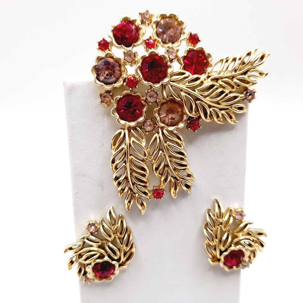 Vintage 1950s Pink Red Rhinestone Brooch Earrings Gold Tone Set